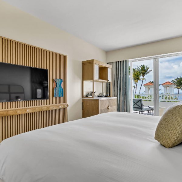 El Conquistador Deluxe Marina Room
